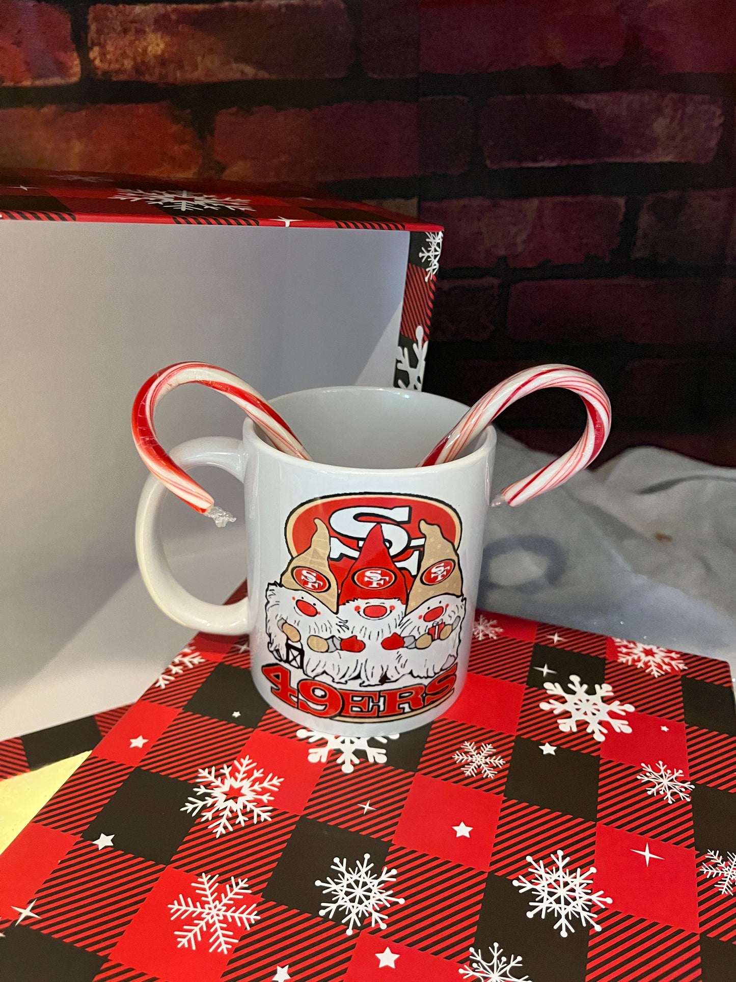 San Francisco Niner Holiday Gnomes Mug- 11oz